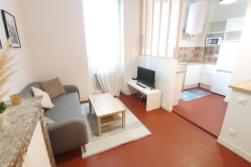Appartement T2 Cosy Au Calme,Entree Autonome,Centre Historique à Montélimar Extérieur photo